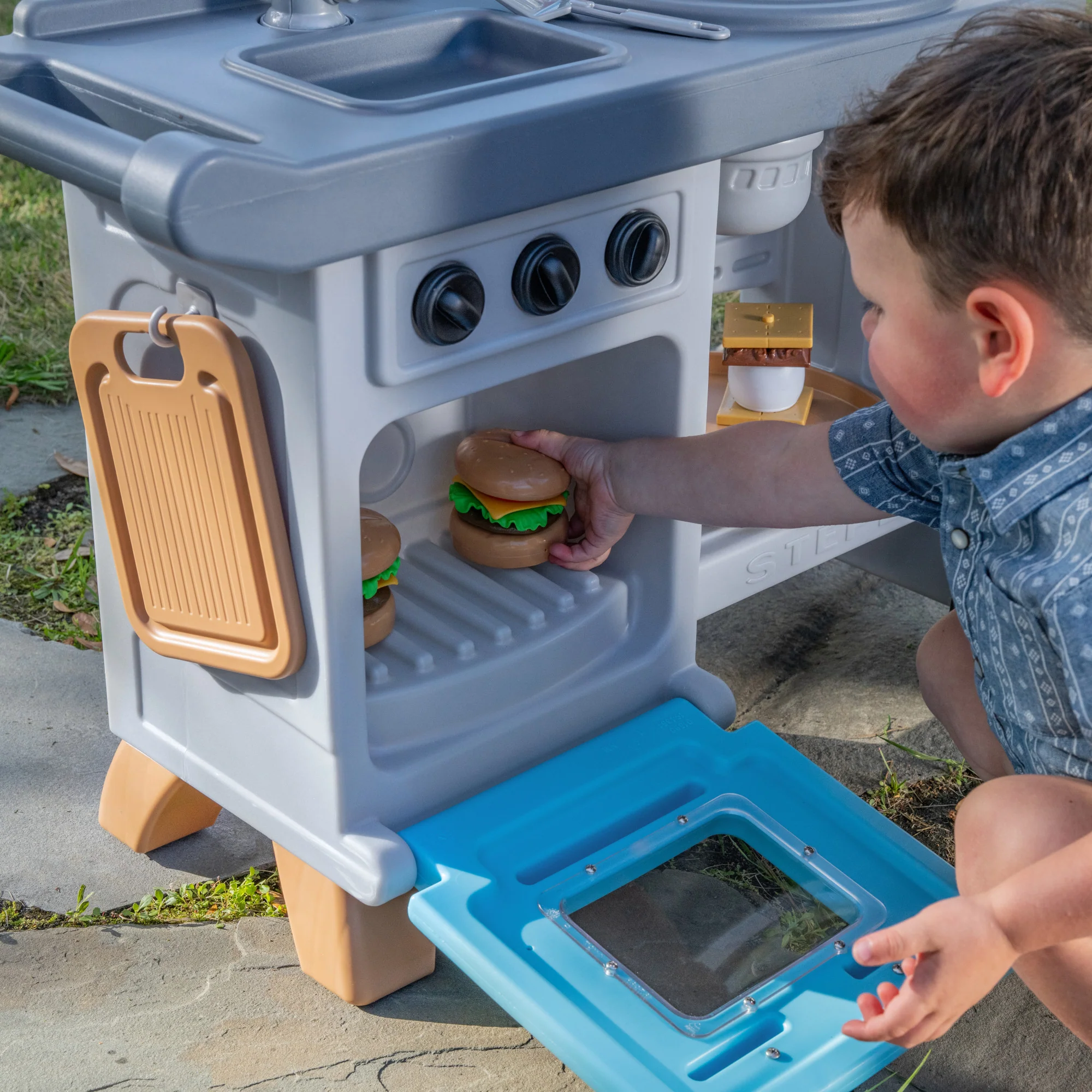 Grill & Go BBQ Cart with Lights and Sounds™ - Image 5