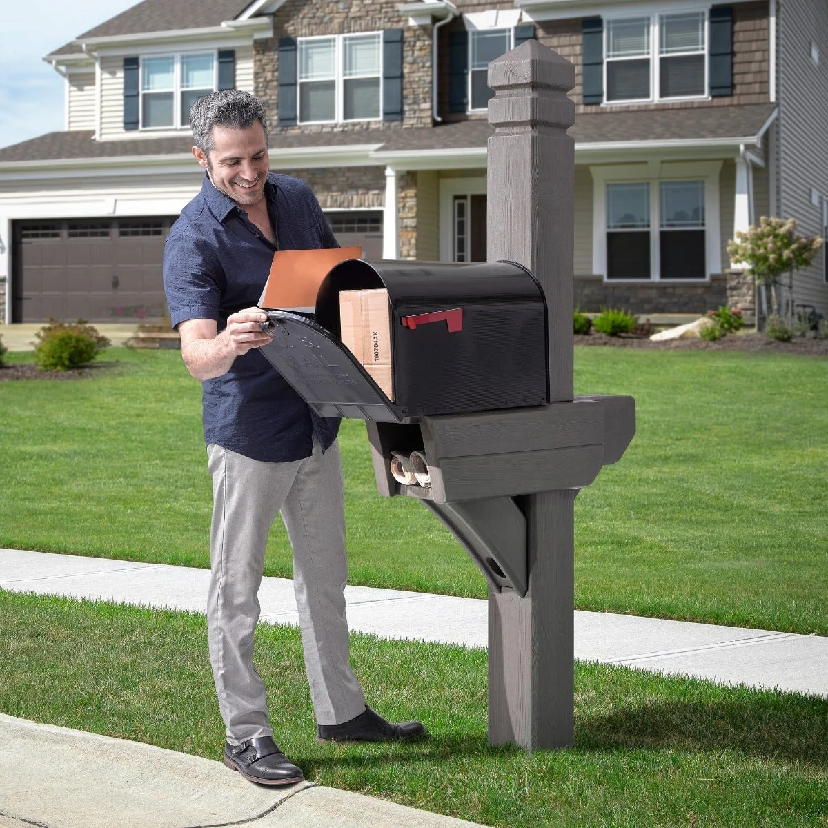 Highland Mail Post™ Dark Cedar - Image 2