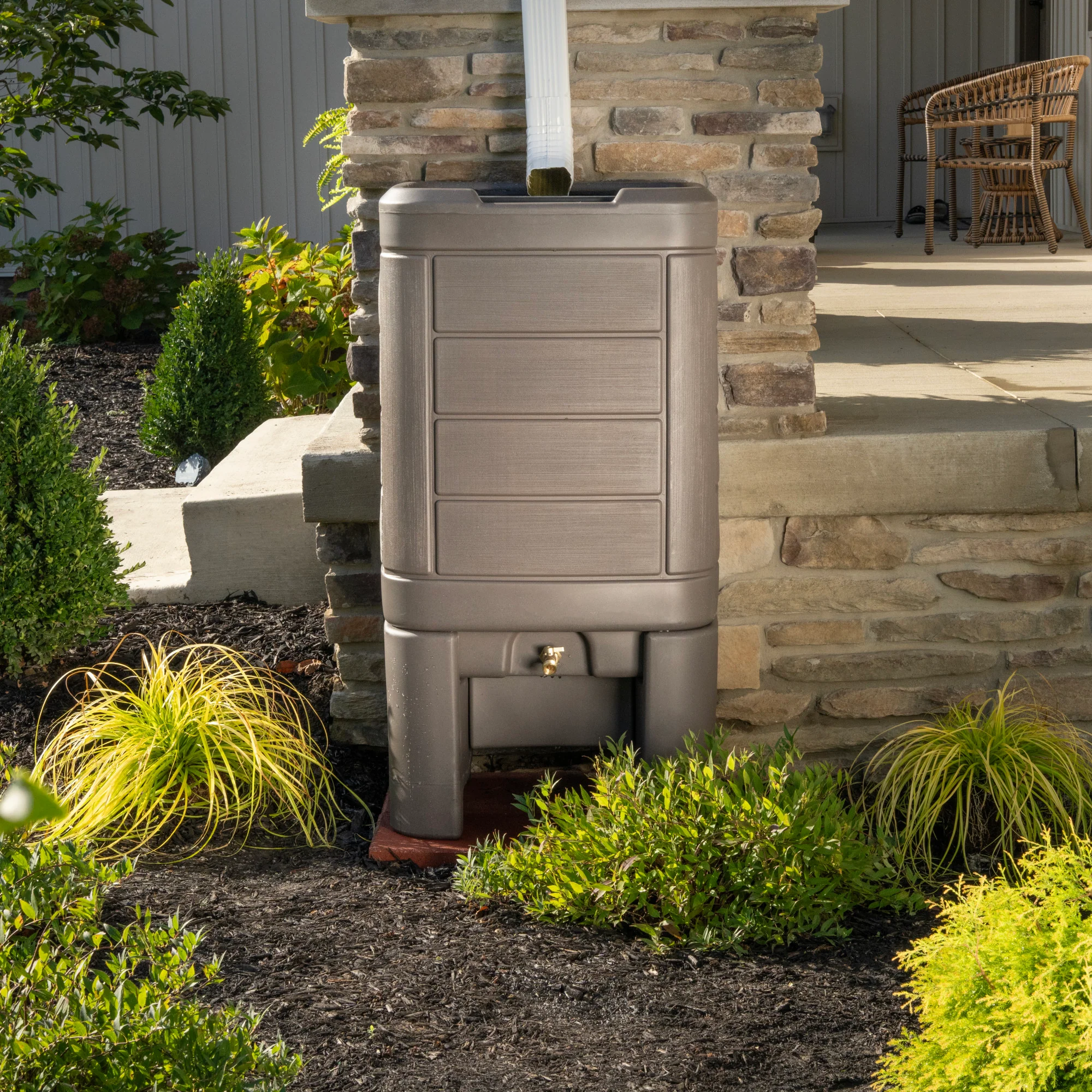 Lakewood Rain Barrel and Stand™ - Image 2